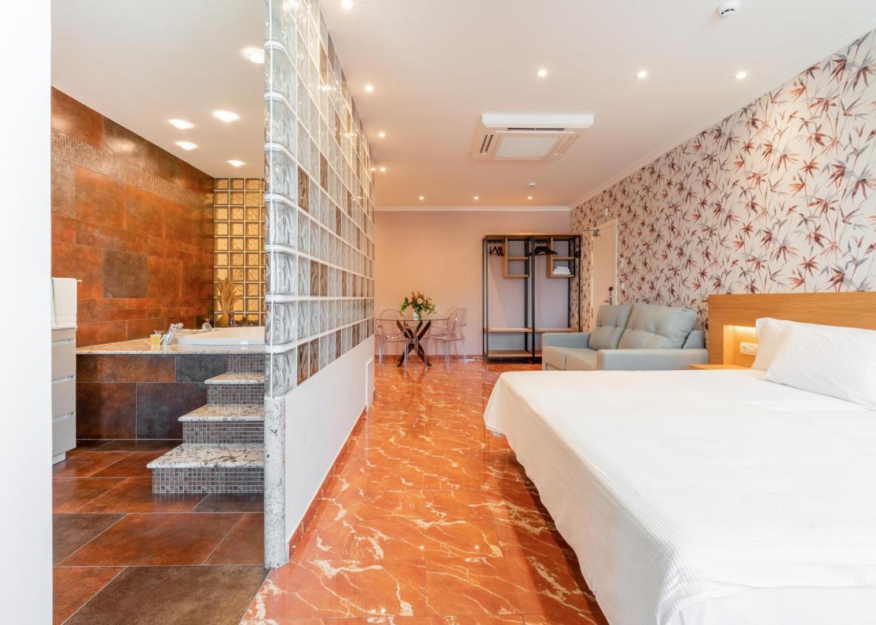 Hotel Condado Оуренсе Екстериор снимка